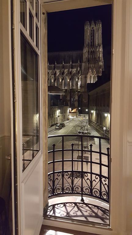 Les Berceaux De La Cathedrale Lägenhet Reims Exteriör bild