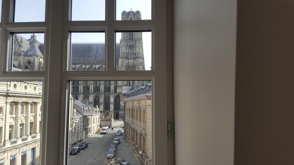 Les Berceaux De La Cathedrale Lägenhet Reims Exteriör bild