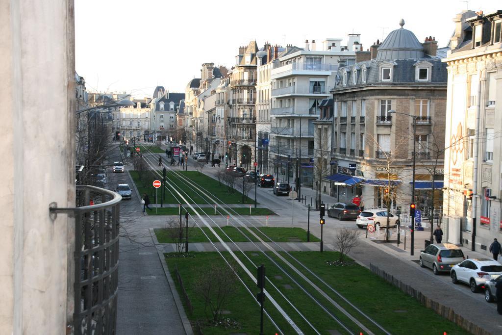 Les Berceaux De La Cathedrale Lägenhet Reims Exteriör bild